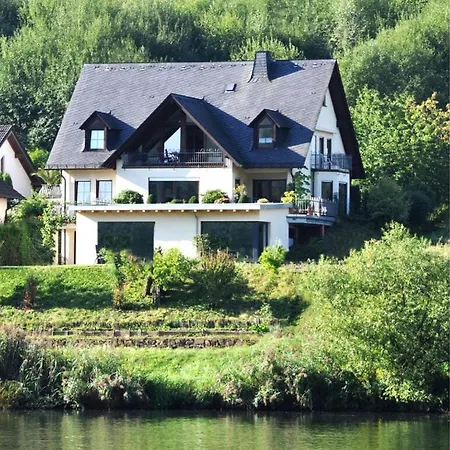 Casa vacanze Directly On The Banks Of The Moselle