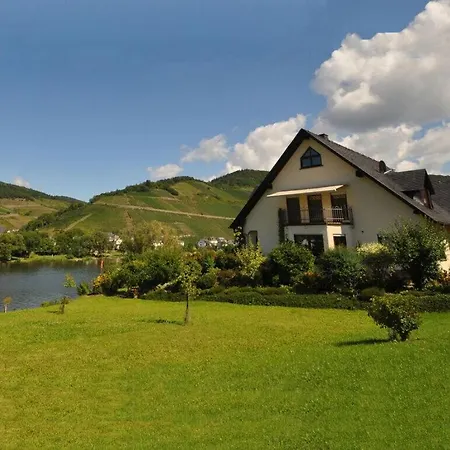 Casa vacanze Directly On The Banks Of The Moselle